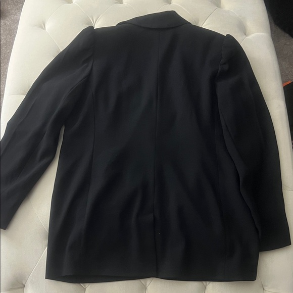 Express Classic Black Jacket - Picture 6 of 6